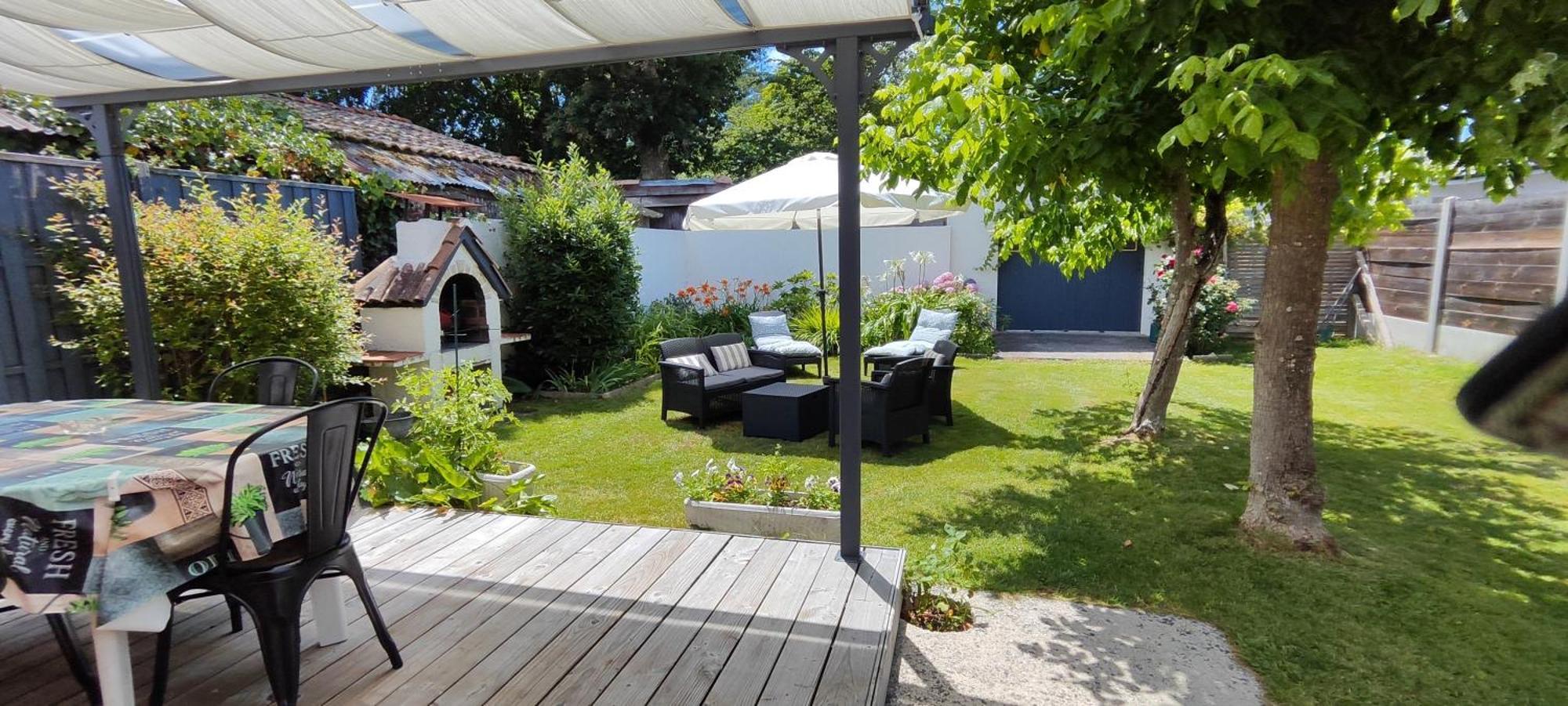 Darom, 7 Rue Parmentier A Les Bains Hébergement de vacances